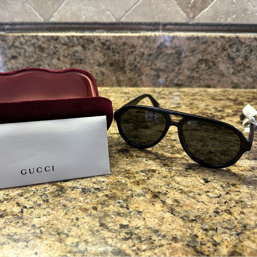 Gucci Aviator Sunglasses